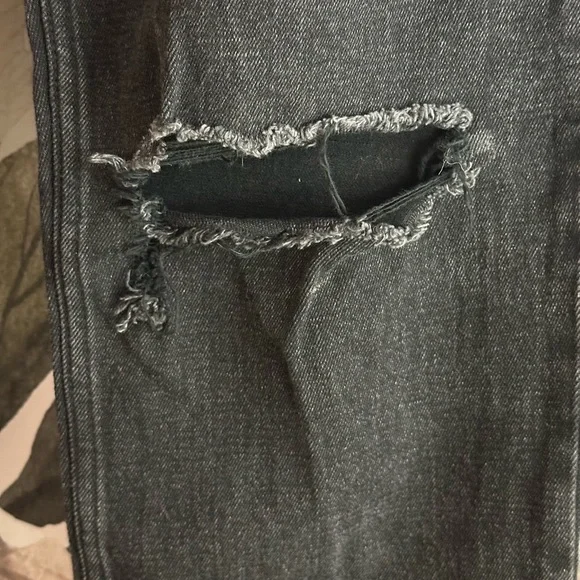 Abercrombie & Fitch “The Ankle Straight Ultra High Rise” Black Jeans EUC - Picture 4 of 7